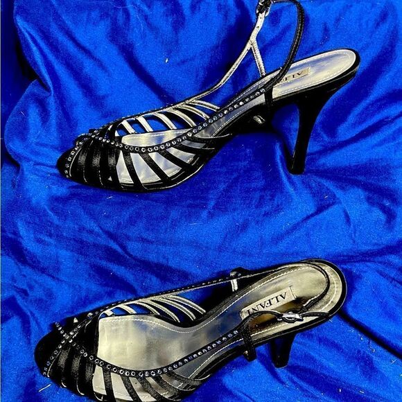 Alfani- Womens Dress Heels w/ Bling - Picture 3 of 7